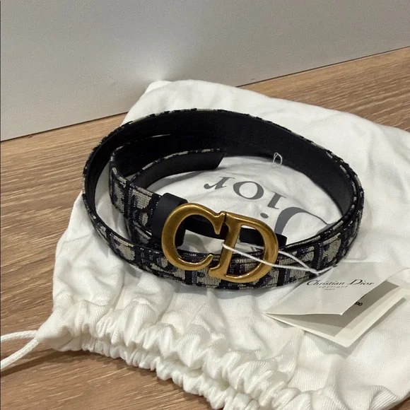 Brand new authentic Dior Monogram Belt with Gold Buckle in size 90. - Picture 1 of 3